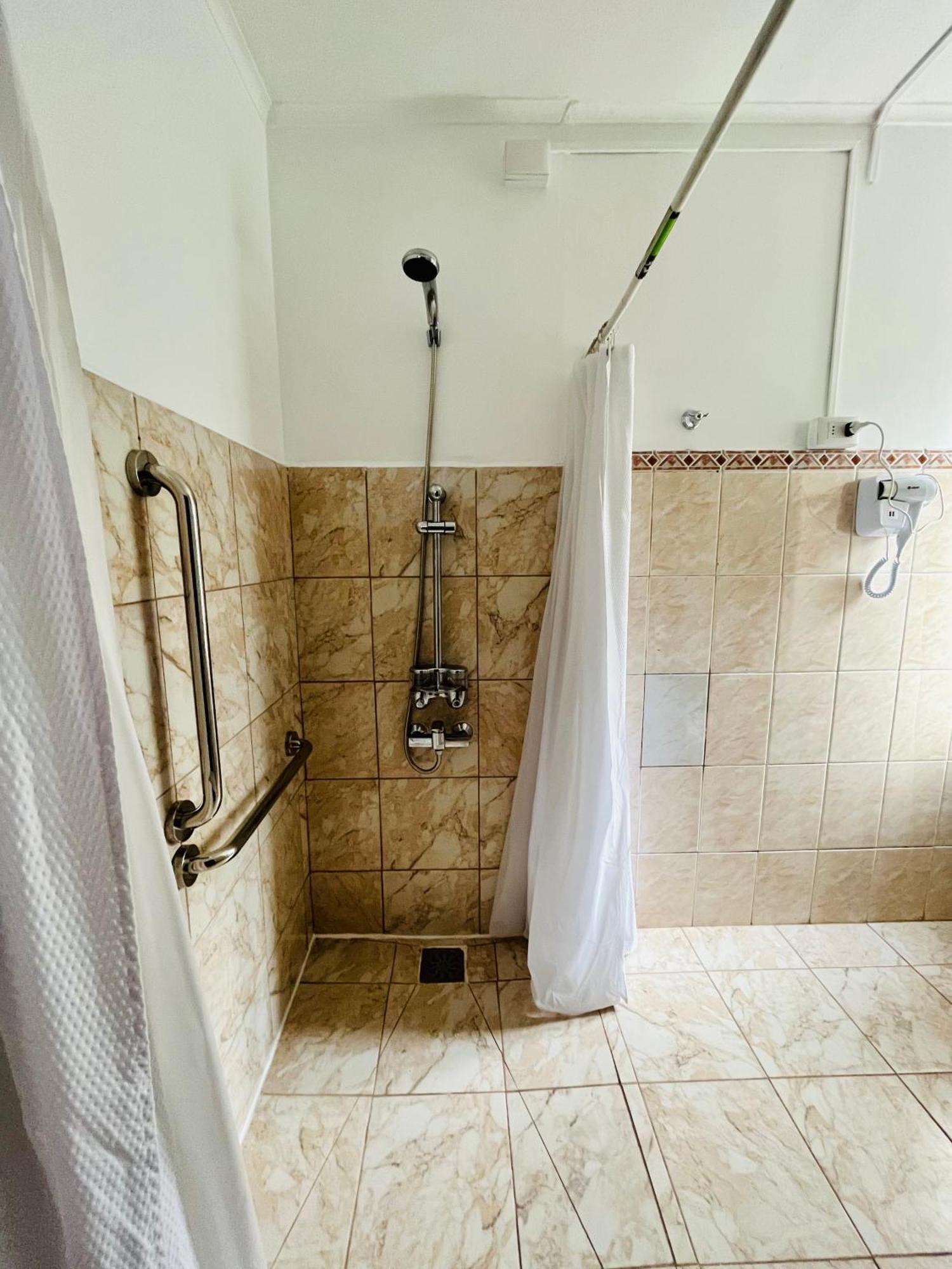 אוסורנו Nomada 870 Hotel Work מראה חיצוני תמונה